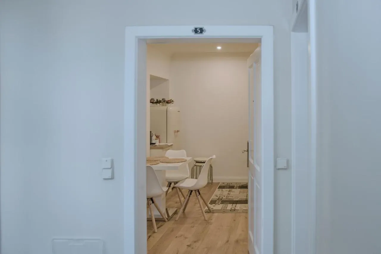 וינה Pink Lotus Apartment