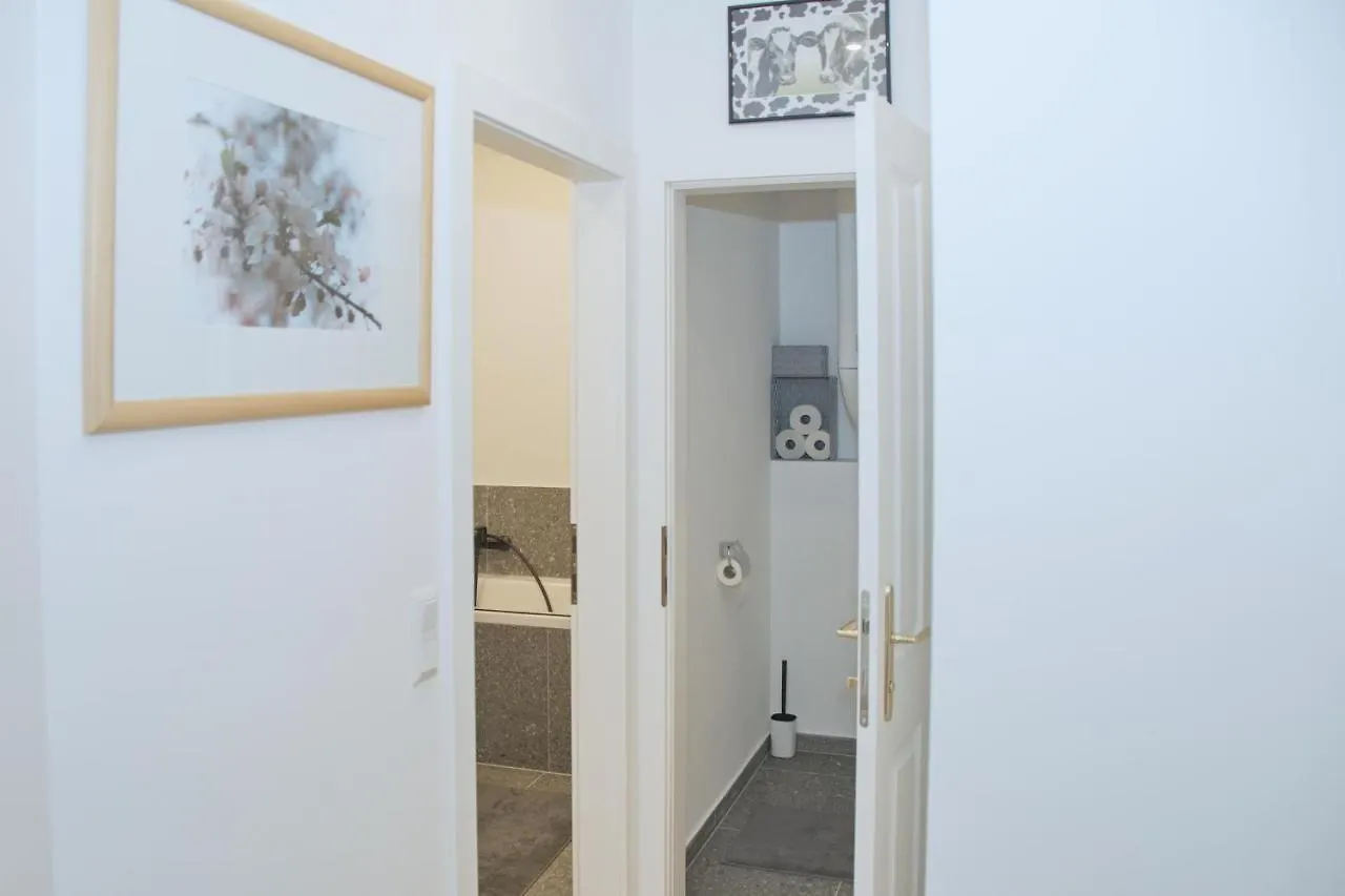 וינה Pink Lotus Apartment