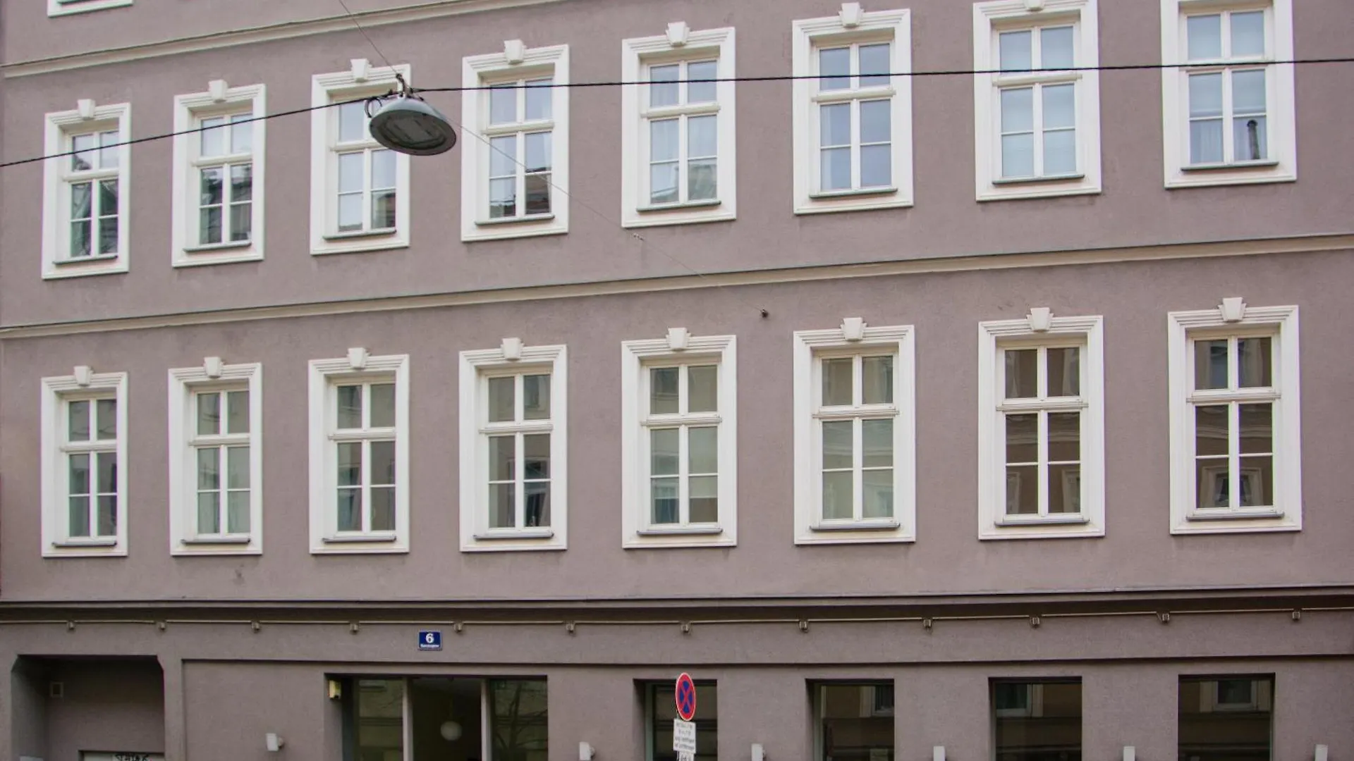 Pink Lotus Apartment Wiedeń